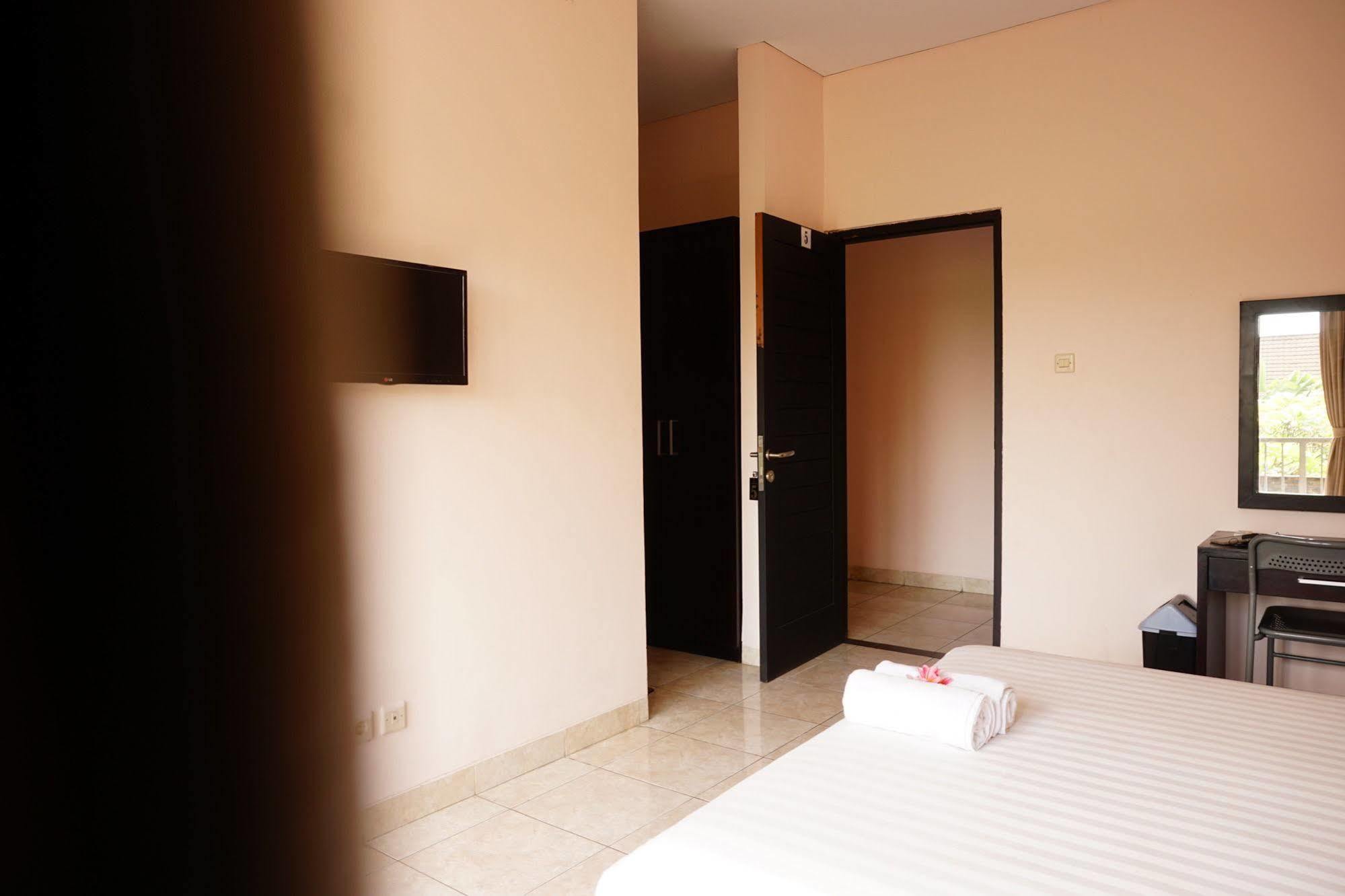 Cameng Homestay Denpasar Dış mekan fotoğraf