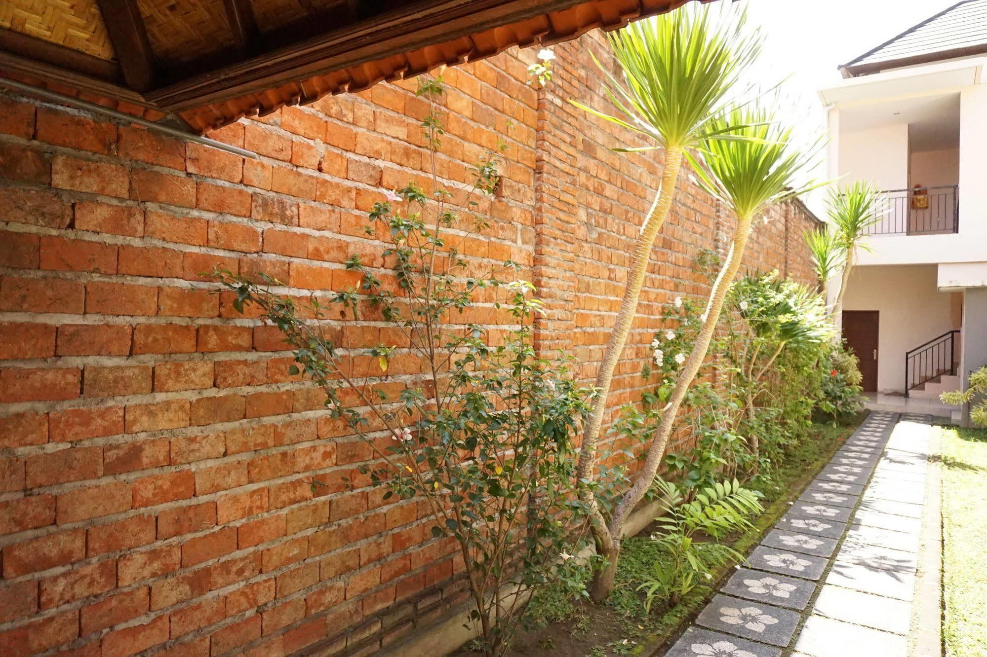 Cameng Homestay Denpasar Dış mekan fotoğraf